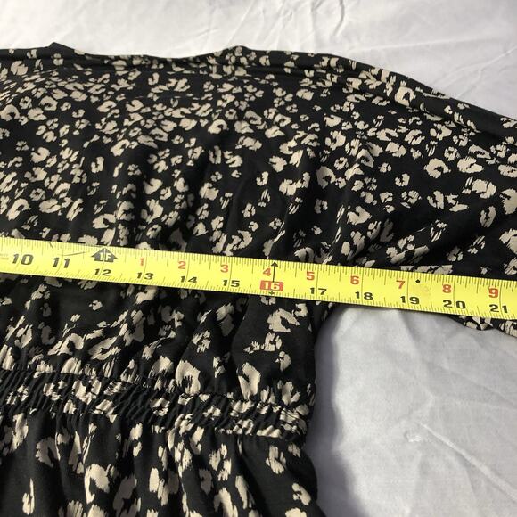 Garnet Hill Cheetah Print Wrap Dress Size Large Black Long Flowy Layered V-Neck - Picture 7 of 15